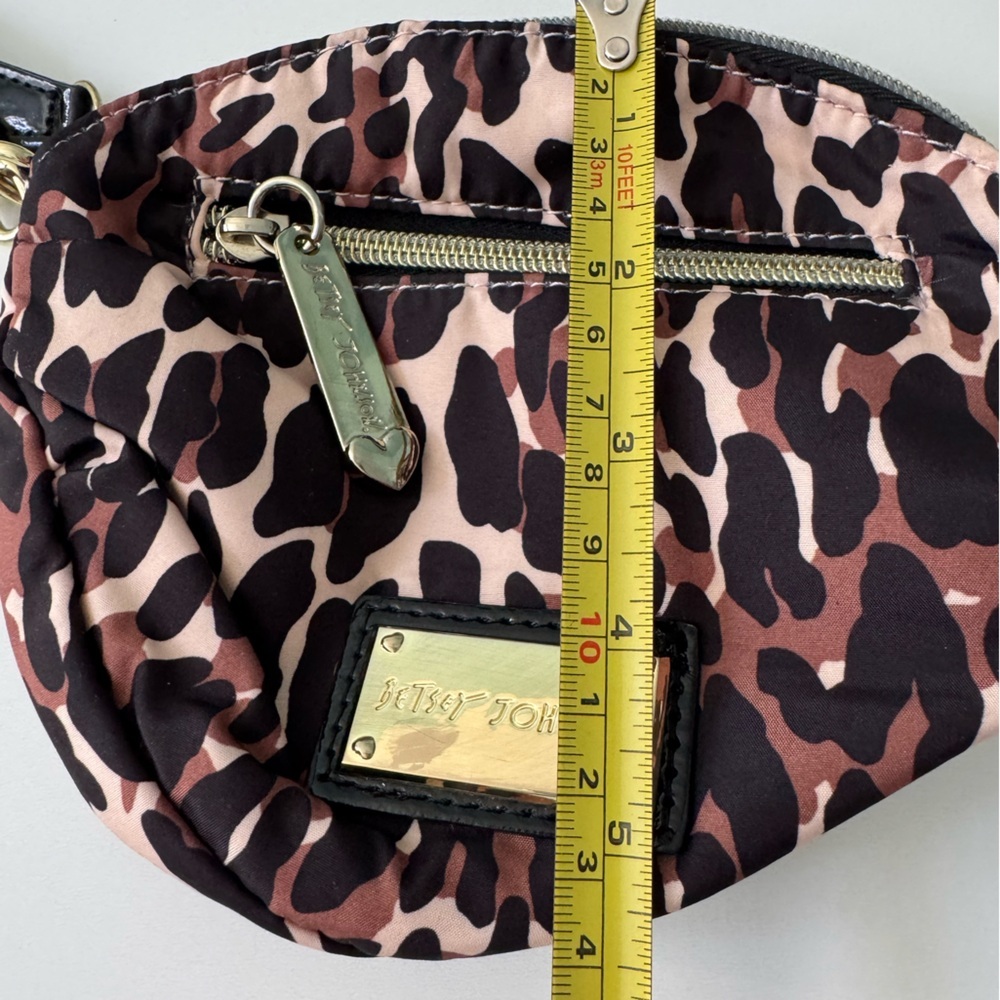 Betsy Johnson Leopard Print Crossbody Bag - Picture 10 of 11